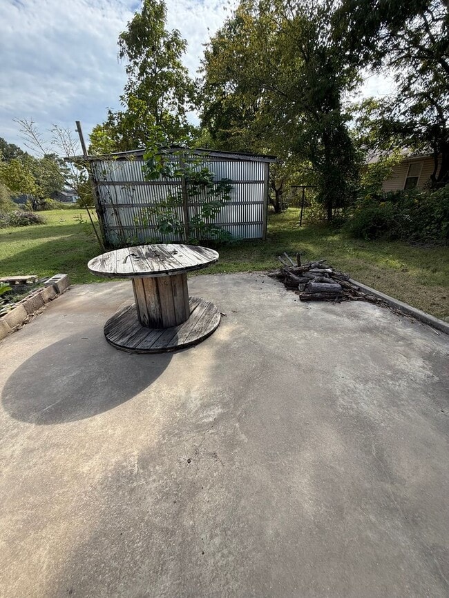 Photo - 2 Bed 1 Bath House, Gas Heat & Hot Water