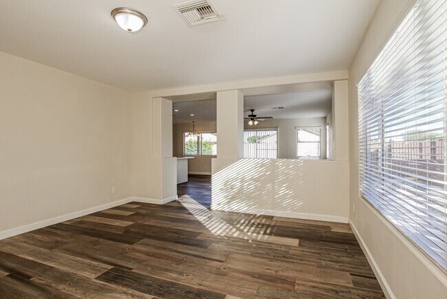 Photo - 2902 W Irma Ln