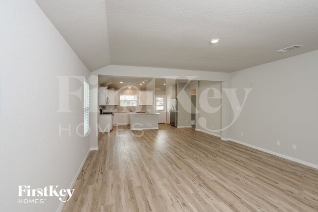 Photo - 14914 Bog Mill