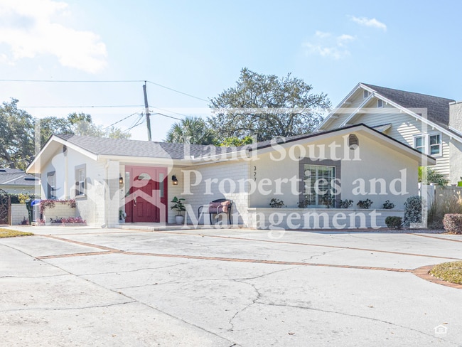 Building Photo - Charming Furnished Home in the Heart of Lakeland