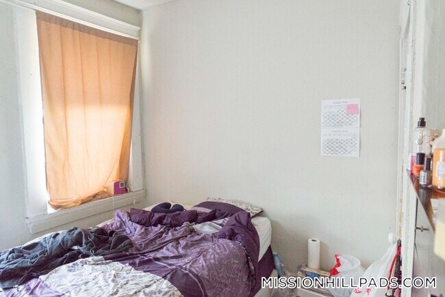 Photo - 895 Huntington Ave Unidad 4