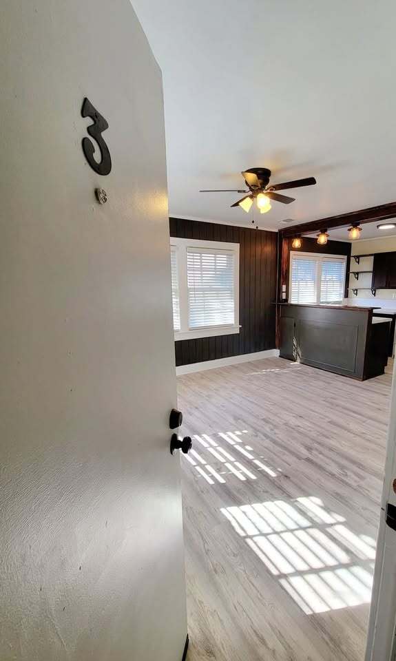 Photo - 133 E 4th St Unidad #3