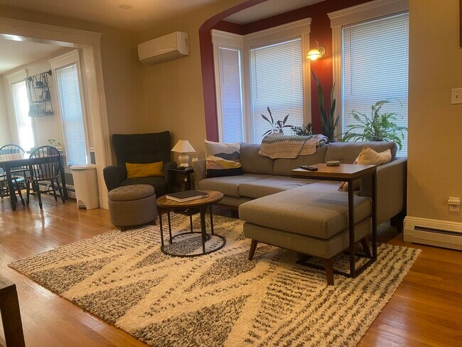 Photo - 35 Pinckney St Unit 1