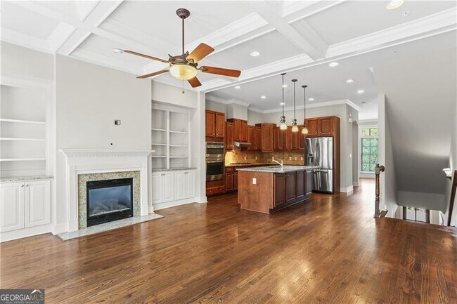 Photo - 900 River Vista Drive