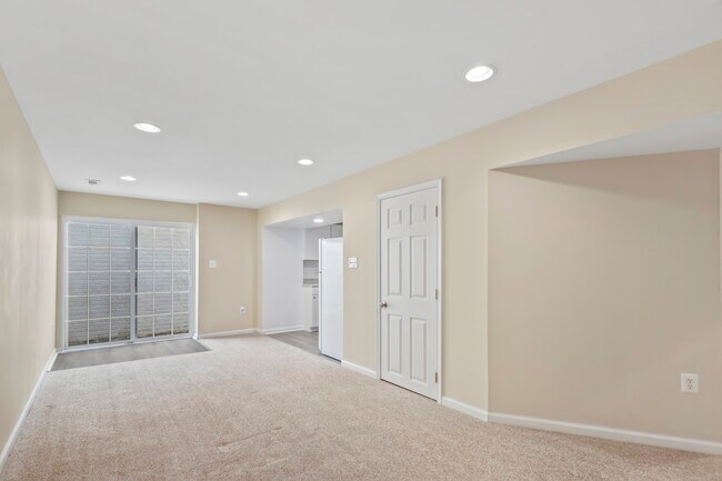 Photo - 10205 Waterford Dr Unit Studio