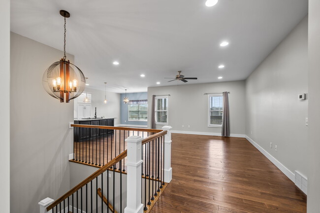 Photo - 145 Summerfield Way