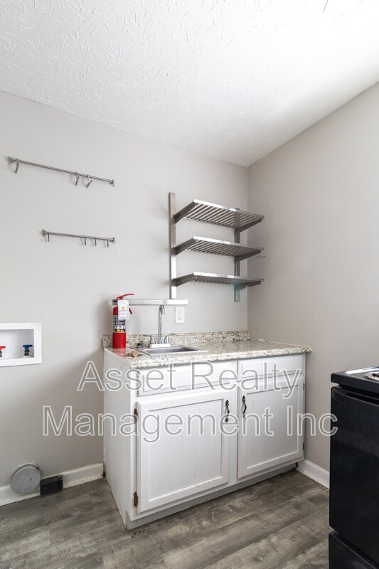 Photo - 1046 McArthur Rd