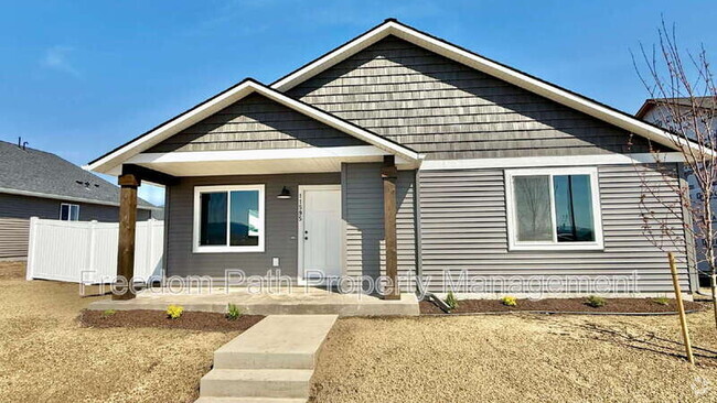 Building Photo - 11595 N Railway Ave Rental