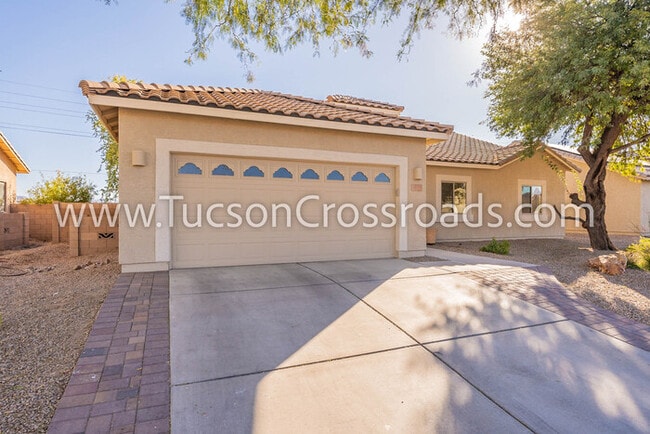 4 Bedroom / 2 Bathroom Home - 4 Bedroom / 2 Bathroom Home