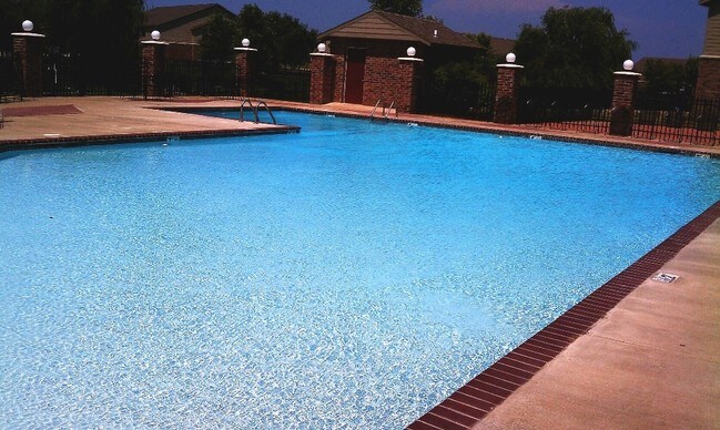 Brookhaven Apartments