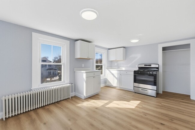 Photo - 48 Walker St