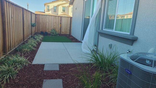 Photo - 7313 Umberto Pl