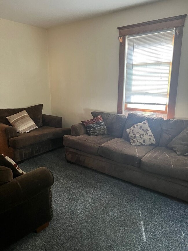 Photo - 7 Bedroom located Downtown Ann Arbor