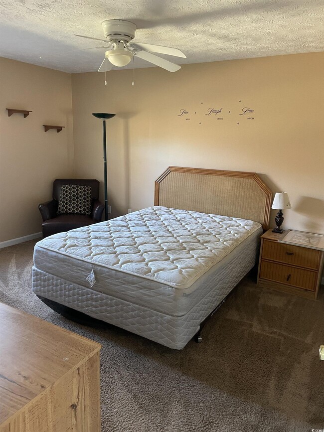 Photo - 541 White River Dr