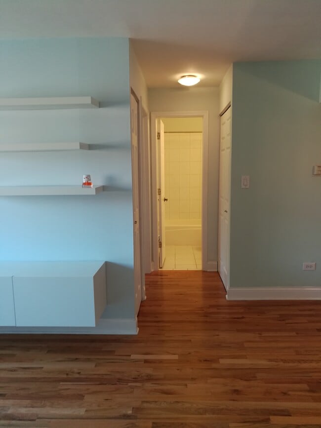 Photo - 5310 N Chester Ave Unit 518