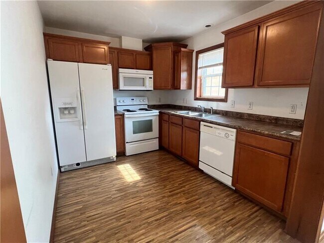 Photo - 535 Second St