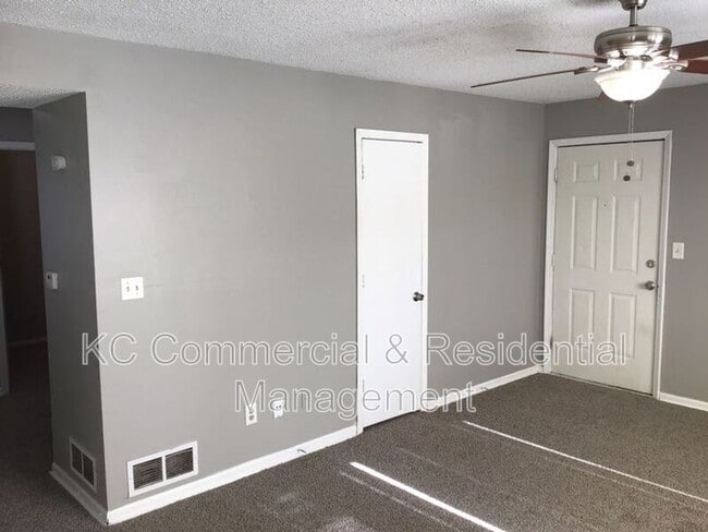 Photo - 208 W Meadow St Unit C