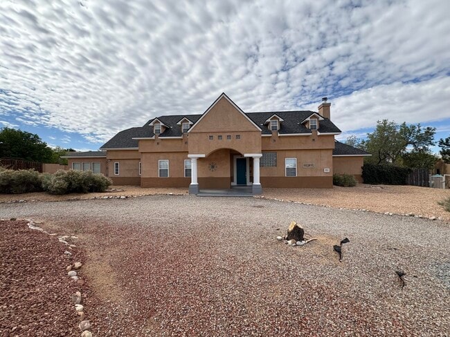 Photo - 8612 Eagle Rock Ave NE