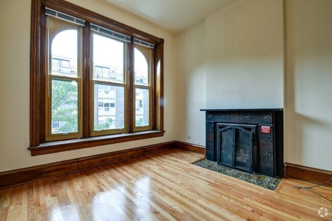 Building Photo - 2247 N Lincoln Ave Unit 3 Rental