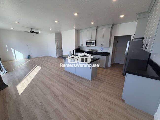 Photo - 3767 N Hannah St