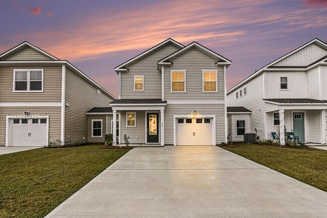 Photo - 153 Hawthorne Landing Dr