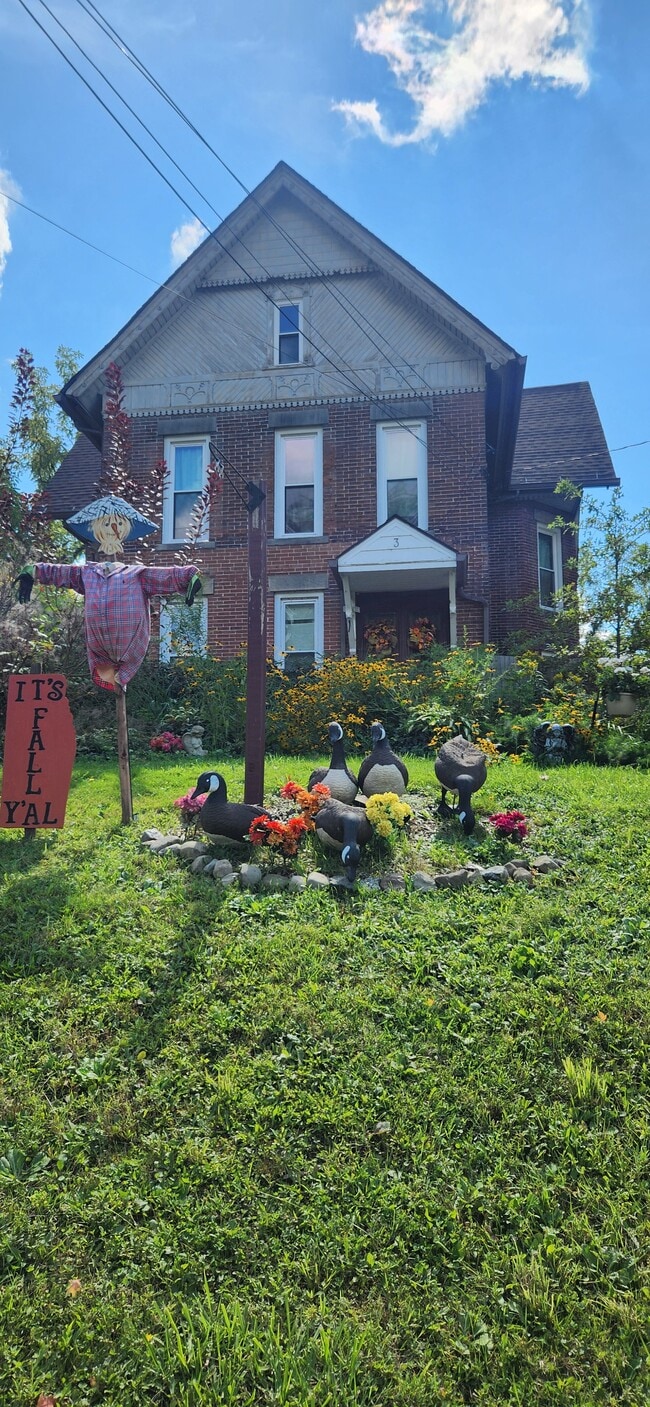 Building Photo - 3540 OH-59 Unit #4