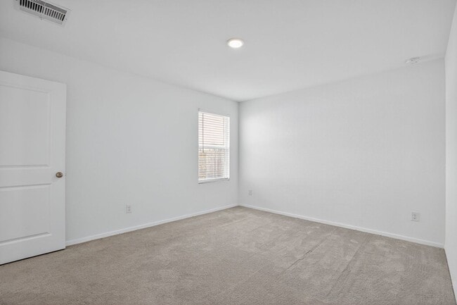Photo - 21255 Fieni Dr