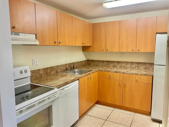 Building Photo - 405 Executive Center Dr Unit 208