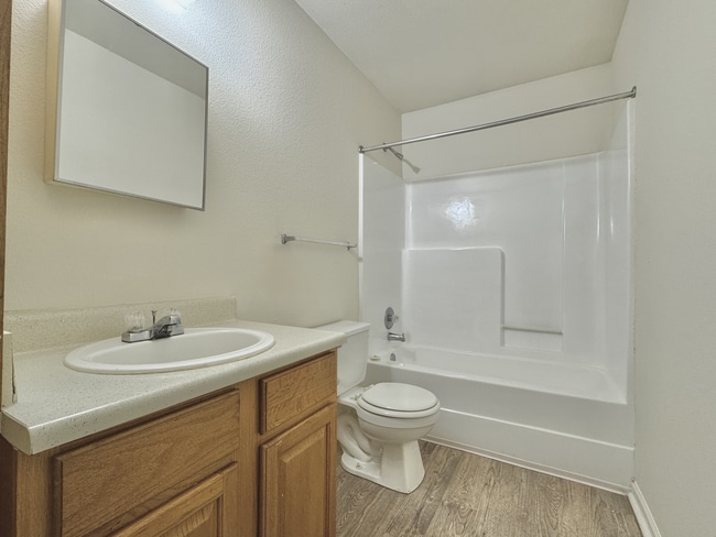 Photo - Spring Tree Apartments