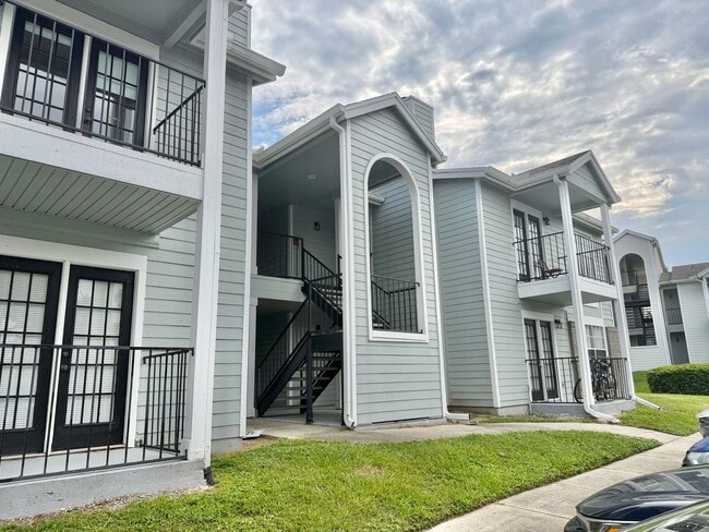 Building Photo - Orlando - 1 Bedroom, 1 Bathroom - $1,295.00 Unit r2550n5105