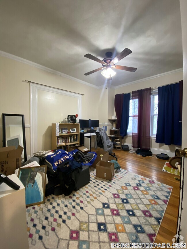 Building Photo - 369 Savin Hill Ave Unit 2 Rental