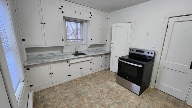 Building Photo - nre917 Unit 919