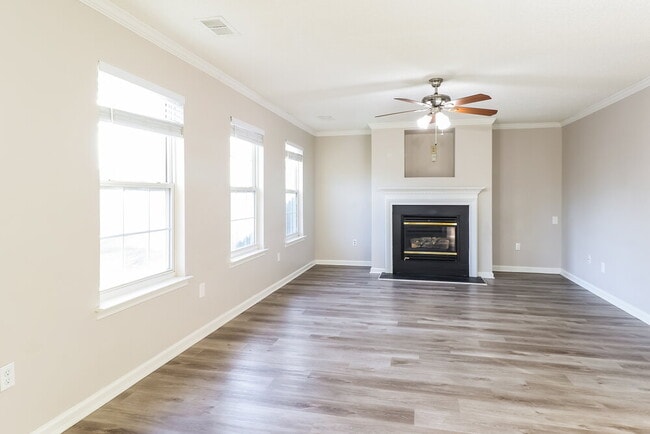 Photo - 6021 Pennycross Ln