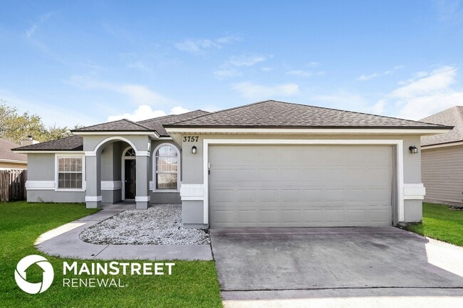 Photo - 3757 Woodbriar Dr House