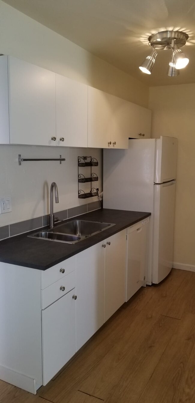 Spacious Phoenix Apartment - Spacious Phoenix Apartment Unit D