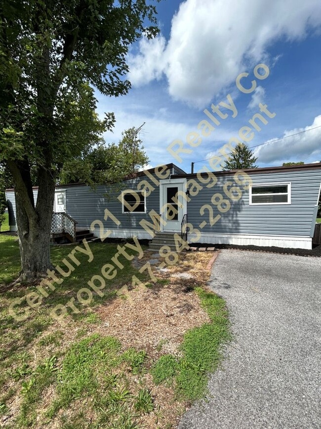 Photo - 1854 Walnut Ave