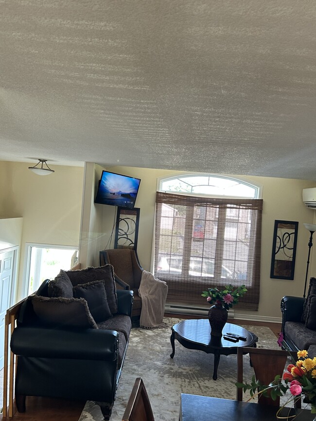 Photo - 509 Av Du Cheval-Blanc Unité A