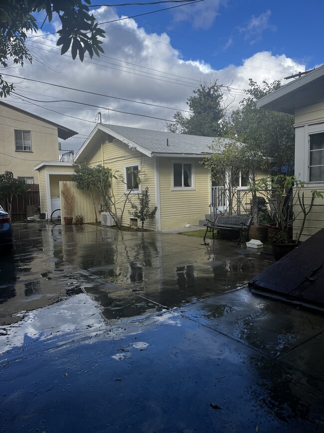 Photo - 14119 Erwin St Casa