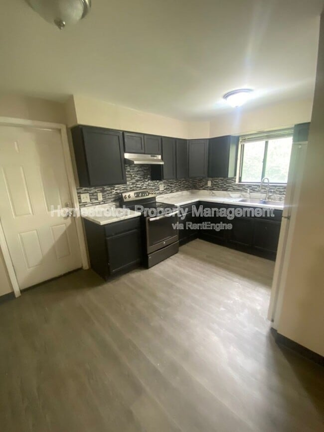 Photo - 6657 Kenwood Dr House