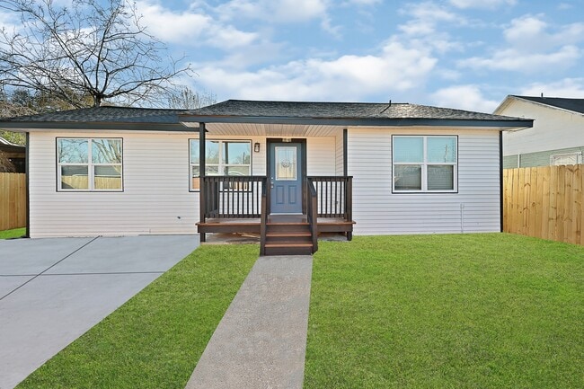 Photo - 4406 Edison St
