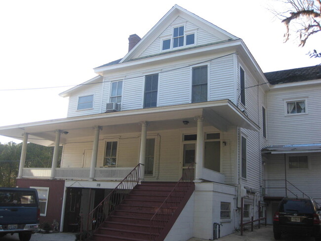 Midtown Apartment- in Historic House - Midtown Apartment- in Historic House