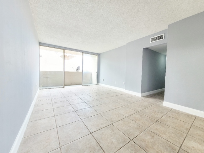 Photo - 816 NW 87th Ave Unit 305