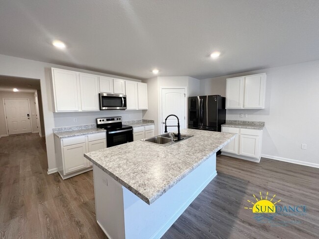 Photo - Gorgeous 4 bedroom home in Timberland Ridge of Crestview!
