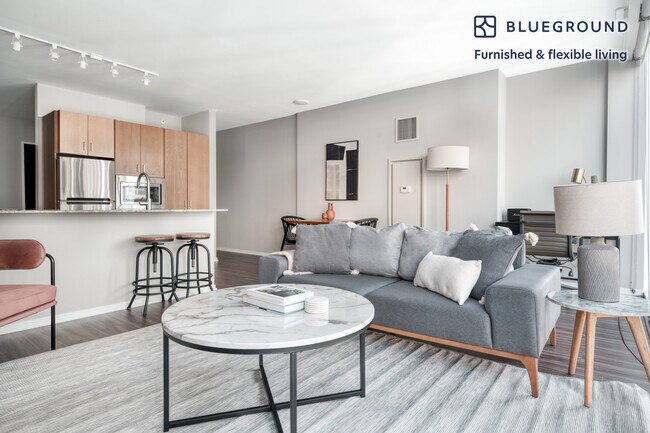 Photo - 200 E Illinois St Unidad SI FL20-ID875