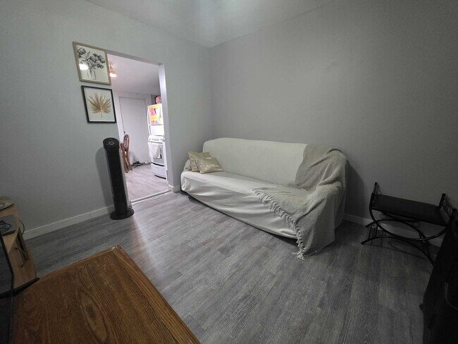 Photo - 555 Division St Unit 2