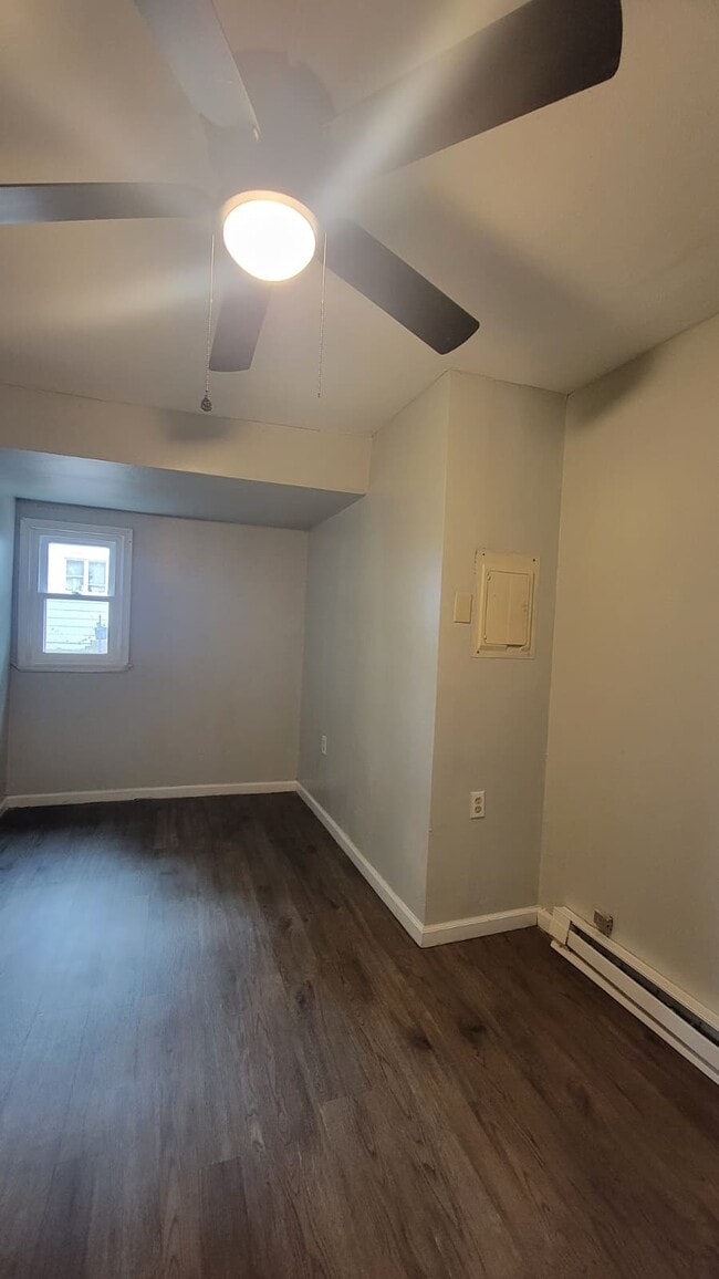 Photo - 753-755 N Washington St