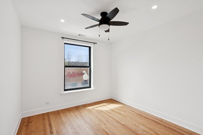 Photo - 4345 N Lincoln Ave Unidad 2