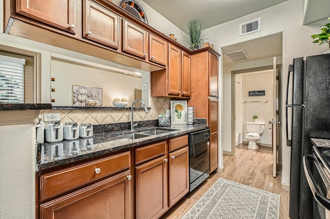 Cocina 01 de los apartamentos Eaglebrook - Eaglebrook Apartments