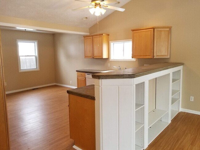 321 Estall Rd