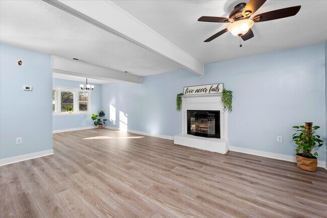 Photo - 136 Cyndee Circle Ct